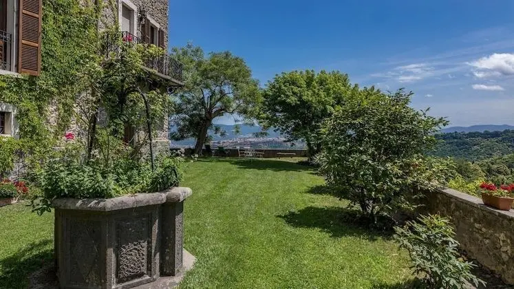 Villa