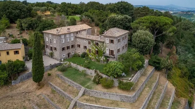Villa