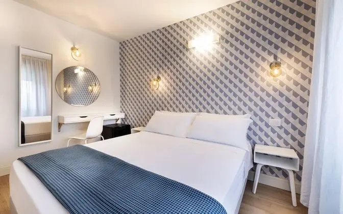 Superior Tek Büyük Yataklı Oda