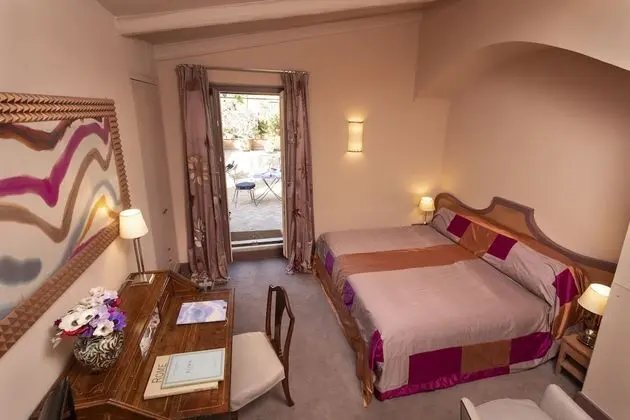 Deluxe Tek Büyük veya İki Ayrı Yataklı Oda, Teras