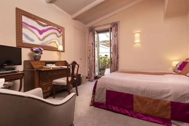 Deluxe Tek Büyük veya İki Ayrı Yataklı Oda, Teras