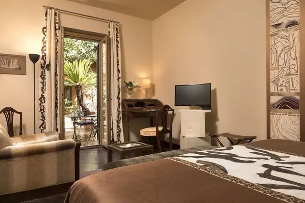 Superior Tek Büyük veya İki Ayrı Yataklı Oda