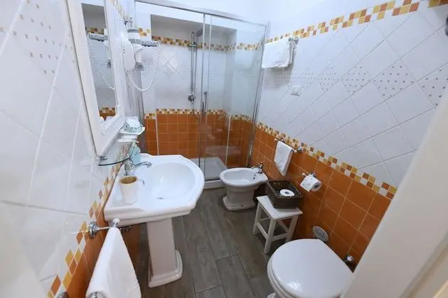 Tek Büyük Yataklı Oda (Gialla )