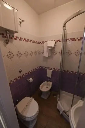 Tek Büyük Yataklı Oda (Lilla)