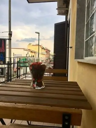 Üç Kişilik Oda, Balkon