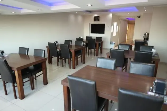 Family Oda - Balkonlu, Kara Manzaralı