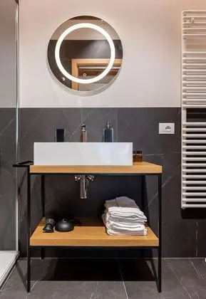 Deluxe Tek Büyük veya İki Ayrı Yataklı Oda
