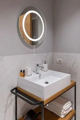 Deluxe Tek Büyük veya İki Ayrı Yataklı Oda, Kanal Manzaralı
