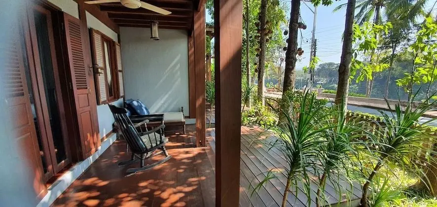 Deluxe Garden View