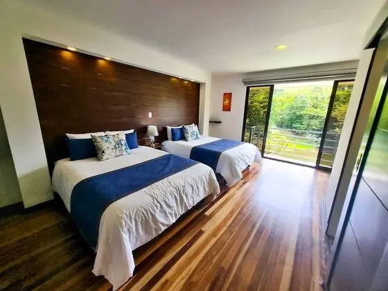 Tek Büyük Yataklı Oda, 1 Yatak Odası, Göl Manzaralı