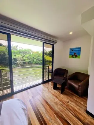 Tek Büyük Yataklı Oda, 1 Yatak Odası, Göl Manzaralı