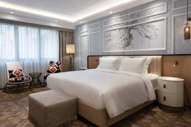 Süit, 1 En Büyük (King) Boy Yatak ve Çekyat, Avlu Manzaralı