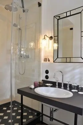 Comfort Tek Büyük Yataklı Oda (incl afternoon tea & museum entrance)