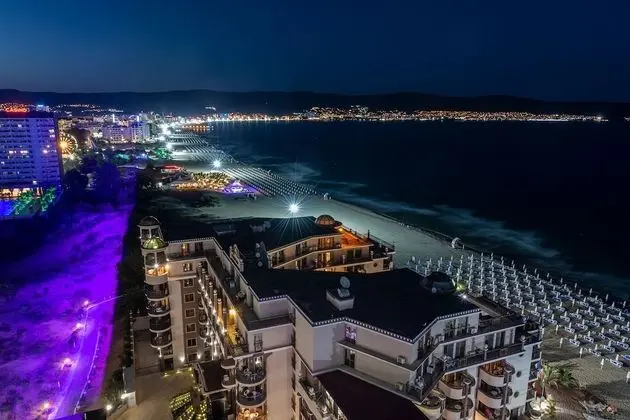 Standard Tek Büyük Yataklı Oda, Balkon, Kısmi Deniz Manzaralı