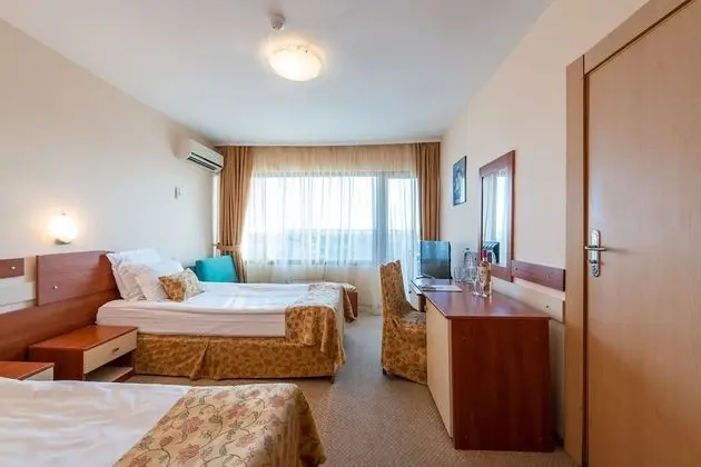 Standard Tek Büyük Yataklı Oda, Balkon (Park View)