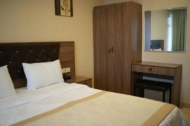 Standart Oda,Havuz Manzaralı