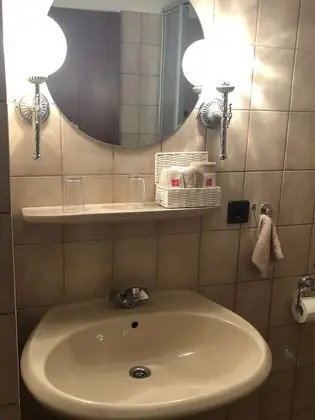 Classic Tek Büyük Yataklı Oda