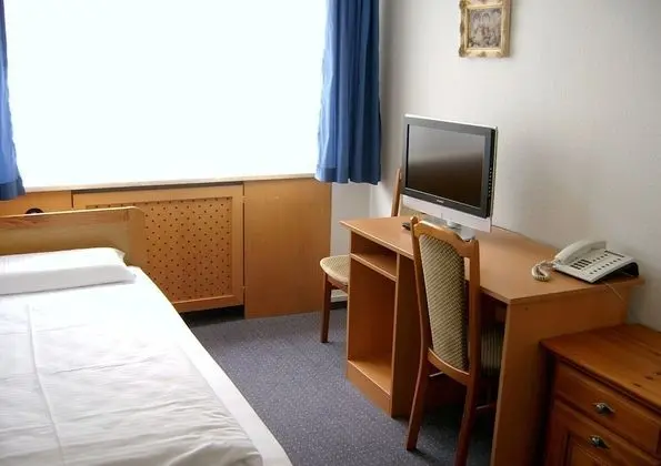 Oda (Single Room, 1 Single Bed)