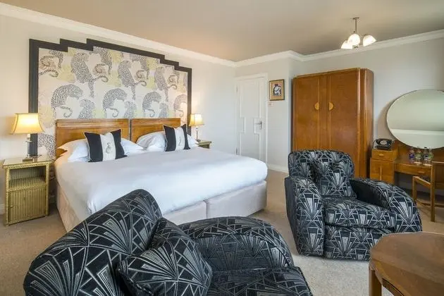 Luxury Tek Büyük Yataklı Oda