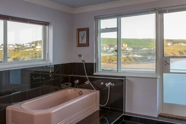 Luxury Tek Büyük Yataklı Oda