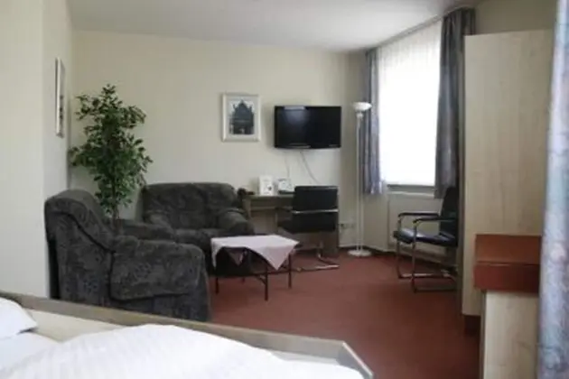 Standard Tek Büyük Yataklı Oda