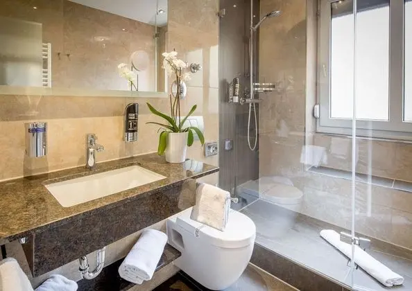 Üç Kişilik Oda, 3 Tek Kişilik Yatak