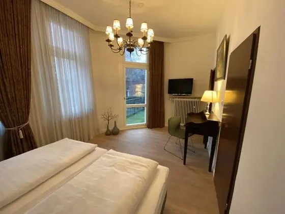 Tek Kişilik Oda, 1 Çift Kişilik Yatak, Sigara İçilmez