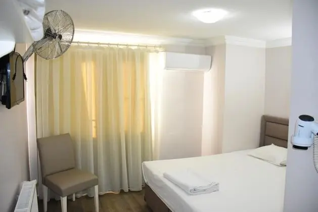 Çift Kişilik, Şehir Manzaralı