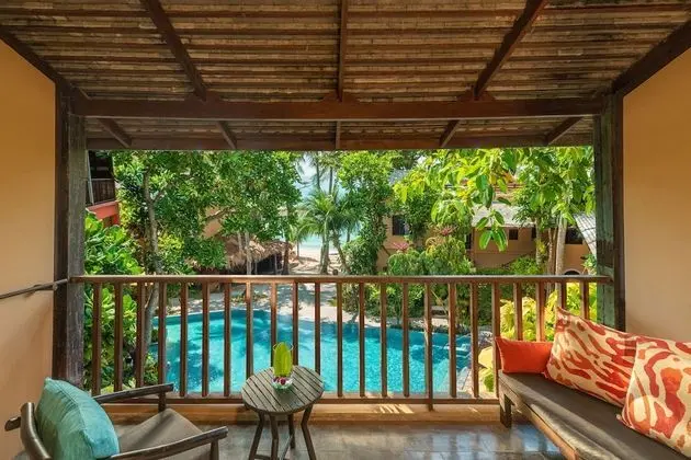 Deluxe Pool View