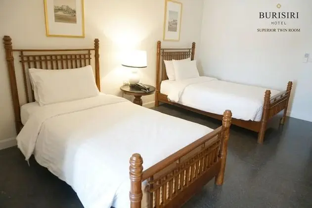 Premier Superior Twin Bed