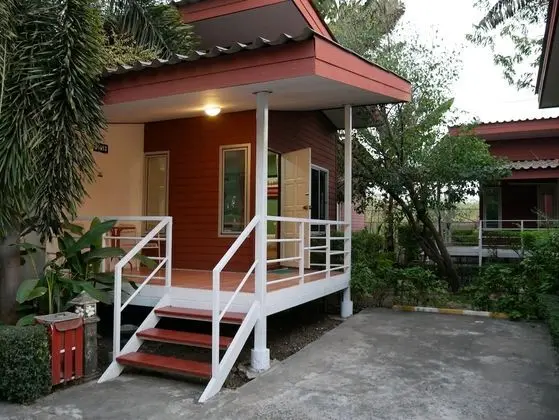 Bungalow with Twin Bed