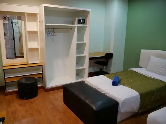 Bungalow with Twin Bed