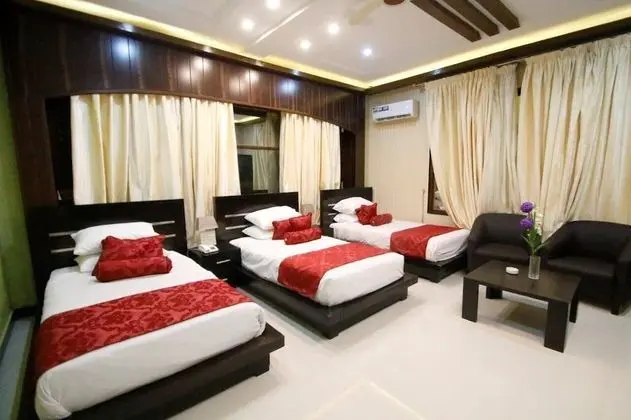 Deluxe Üç Kişilik Oda