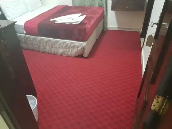 Tek Büyük Yataklı Oda, 1 Büyük (Queen) Boy Yatak