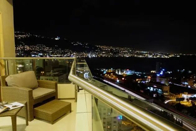 Junior Süit, 1 En Büyük (King) Boy Yatak, Havuz Kullanımı
