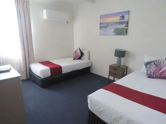 Queen And Single Room
