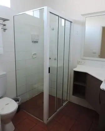 Queen And Single Room