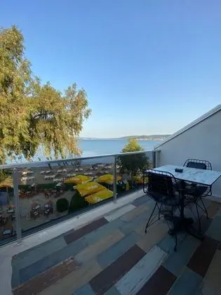 Teraslı Oda - Deniz Manzaralı