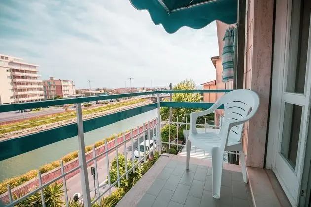 Basic Tek Büyük veya İki Ayrı Yataklı Oda, 1 Büyük (Queen) Boy Yatak, Deniz Manzaralı (12)