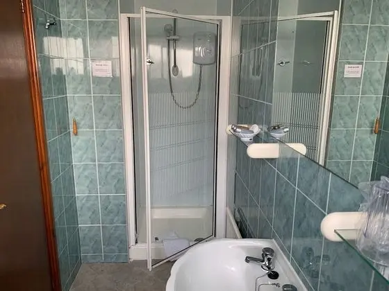 Classic Tek Büyük Yataklı Oda, Banyolu/Duşlu