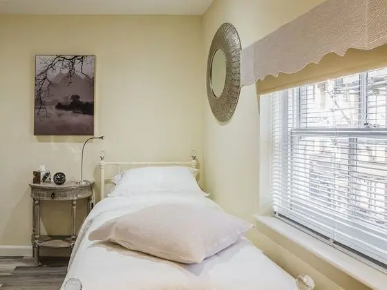 Deluxe Tek Kişilik Oda, Banyolu/Duşlu