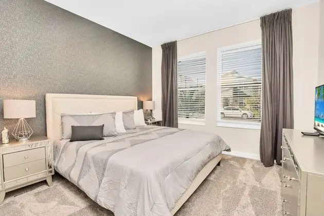 Villa (2745BMD)