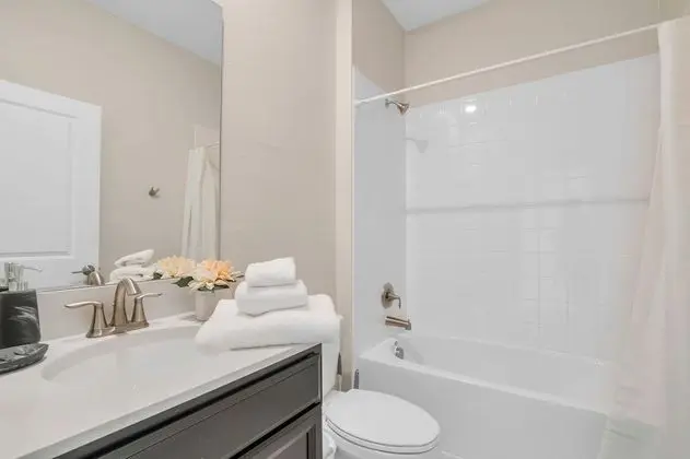 Villa (2745BMD)