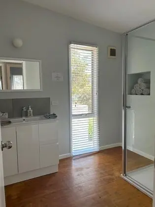 Standard Süit, 2 Yatak Odası, Sigara İçilmez, Mutfak (Redgum Spa Cottage)
