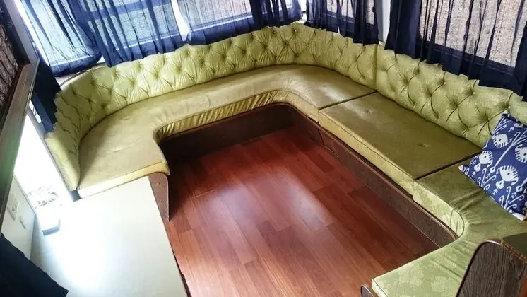 Basic Oda, Ortak Banyo