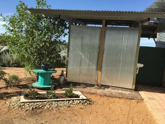Basic Oda, Ortak Banyo