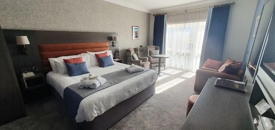 Deluxe Tek Büyük Yataklı Oda