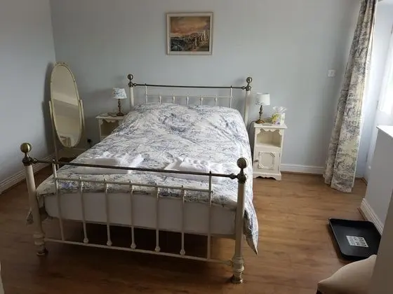 Tek Büyük Yataklı Oda, Banyolu/Duşlu (Knaresborough Castle)