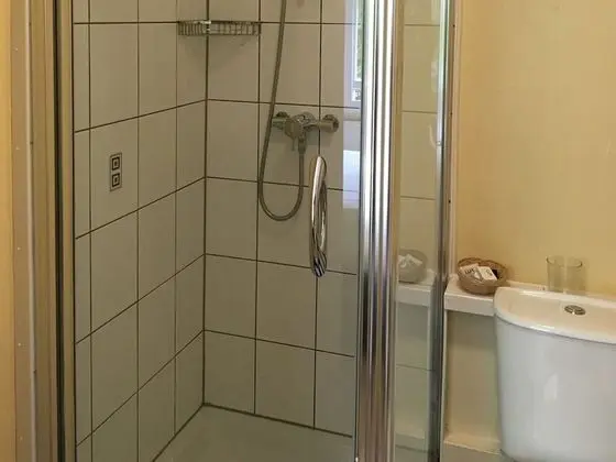 Üç Kişilik Oda, Banyolu/Duşlu