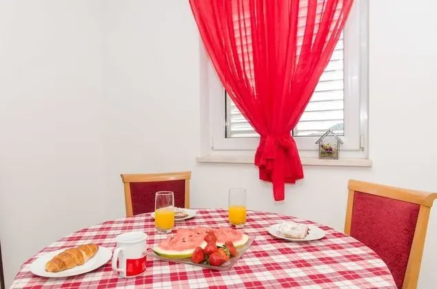 Apart Daire, 2 Yatak Odası, Teras (A1)